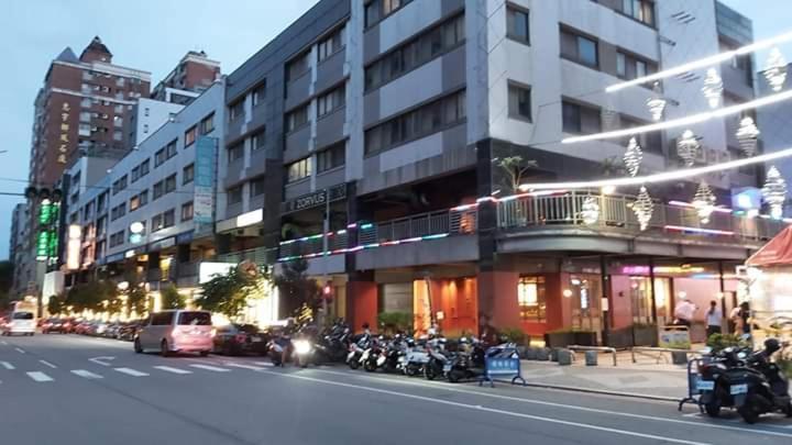 一中西雅圖 Taichung Exterior photo