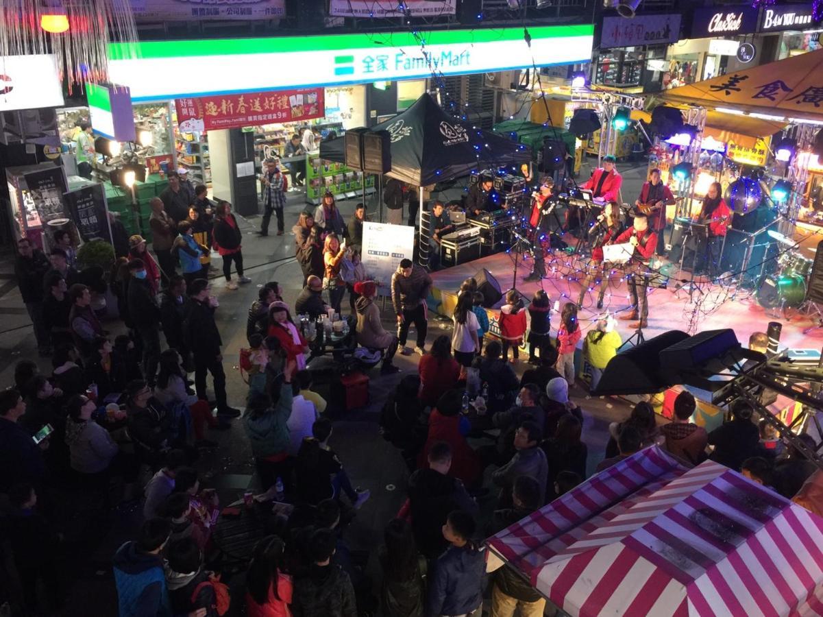 一中西雅圖 Taichung Exterior photo
